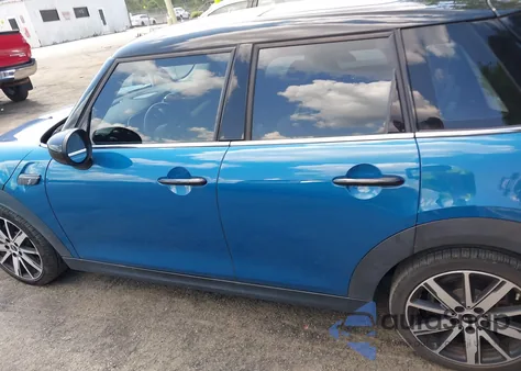 2023 Mini Hardtop Cooper S z USA, uszkodzony, nr VIN WMW53DK03P2U10708